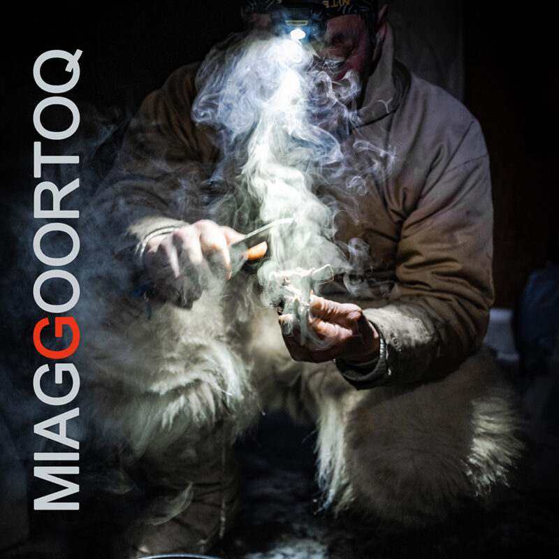 MIAGGOORTOQ （ミアゴート）個展開催のお知らせ | 遠藤 励 作品展「MIAGGOORTOQ」（ミアゴート）<br />
-人類ルーツをひもとく北極先住民の現在-<br />
